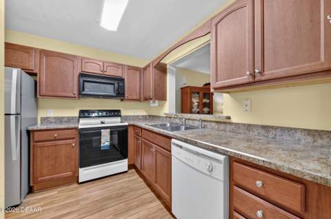 220 Lemon Tree Lane #220G, Ormond Beach FL - photo 7 of 33