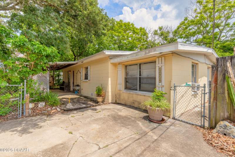 3 bedroom Single Family Residence at 1219 Leon Lane, Dixie Ridge, Daytona Beach — photo 2