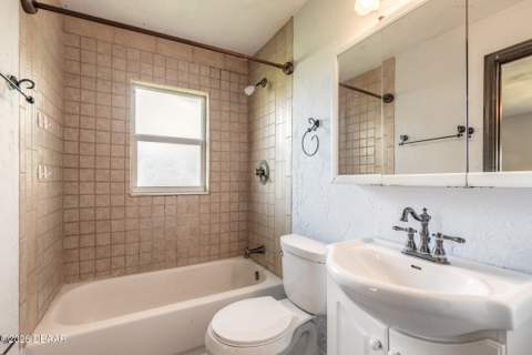 1586 Carmen Avenue, Daytona Beach FL - photo 13 of 29