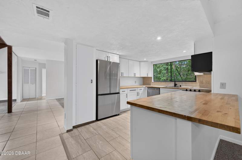 4 bedroom Single Family Residence at 15 River Ridge Trail, Trails, Ormond Beach — photo 4