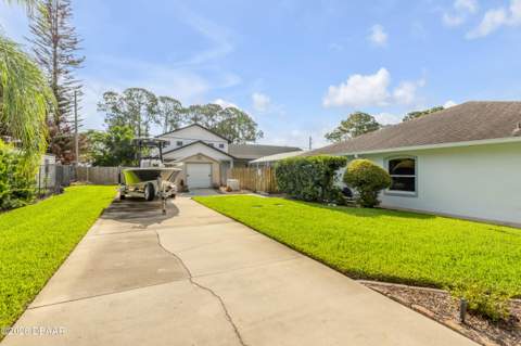 2945 Sabal Palm Drive, Edgewater FL - photo 7 of 45