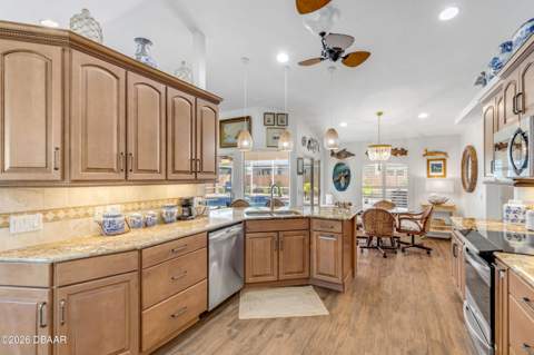 2945 Sabal Palm Drive, Edgewater FL - photo 16 of 45