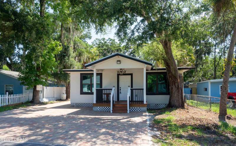 3 bedroom Single Family Residence at 817 Magnolia Avenue, Not In Subdivision, Holly Hill — photo 3