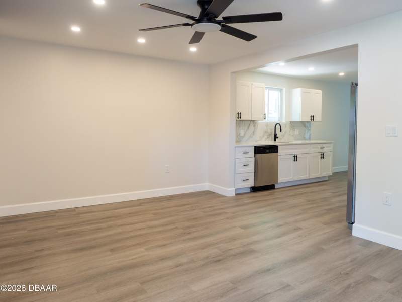 3 bedroom Single Family Residence at 817 Magnolia Avenue, Not In Subdivision, Holly Hill — photo 5