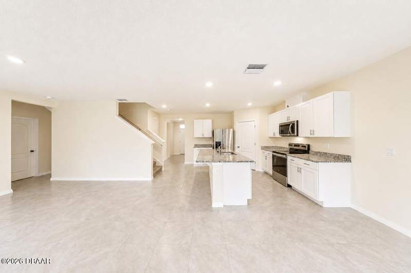 5 bedroom Single Family Residence at 21 Melogold Drive, Not on the List, Ormond Beach — photo 2