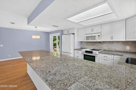 51 Sandpiper Circle, Ormond Beach FL - photo 14 of 64