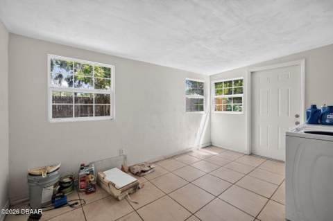 912 Royal Oak Court, Holly Hill FL - photo 13 of 40