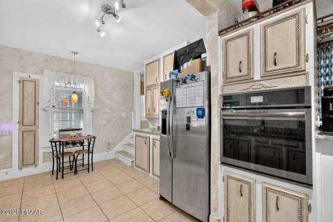 330 Hartford Avenue, Daytona Beach FL - photo 19 of 57