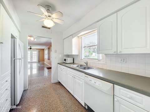 1401 Orange Tree Drive, Edgewater FL - photo 17 of 46