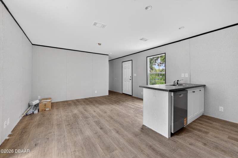 3 bedroom Single Family Residence at 220 W Carroll Avenue, Not In Subdivision, DeLand — photo 5