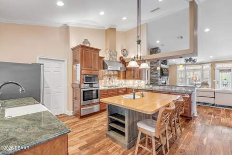 521 S Peninsula Avenue, New Smyrna Beach FL - photo 8 of 51