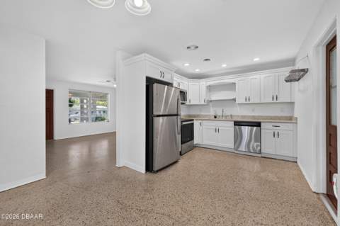 325 Thackery Road, Ormond Beach FL - photo 15 of 40
