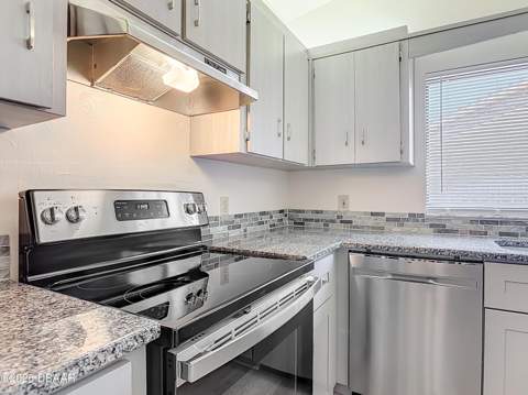 4761 Riverglen Boulevard, Ponce Inlet FL - photo 8 of 58