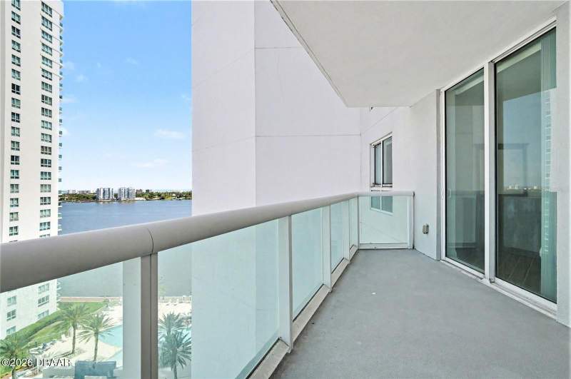 3 bedroom Condominium at 231 Riverside Drive #1110, Marina Grande On The Halifax, Holly Hill — photo 5