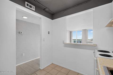925 N Halifax Avenue #710, Daytona Beach FL - photo 15 of 38