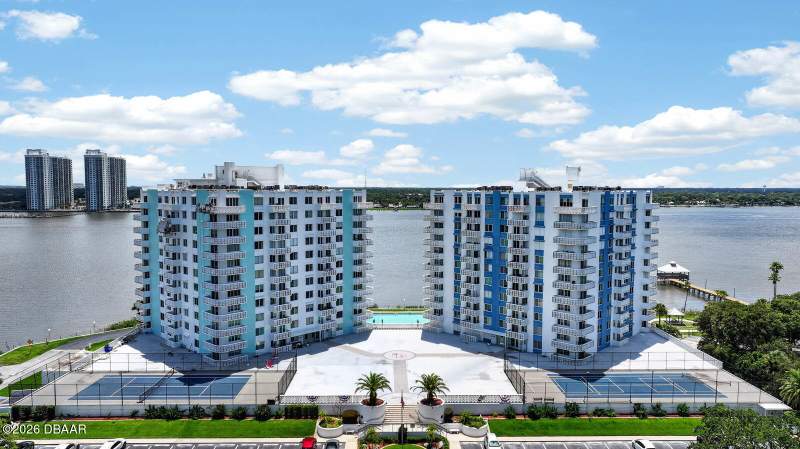 1 bedroom Condominium at 925 N Halifax Avenue #710, Bayshore Bath & Tennis Club Condo, Daytona Beach — photo 2