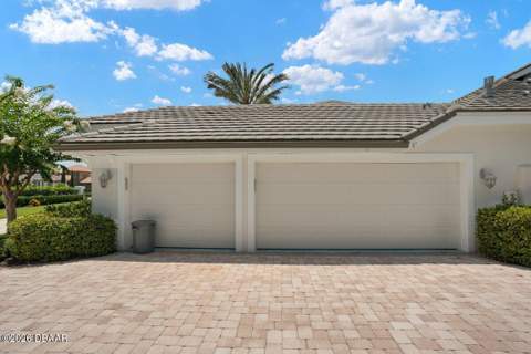 1342 Redbourne Lane, Ormond Beach FL - photo 11 of 101