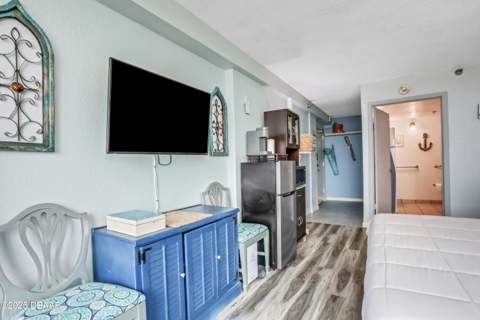 1909 S Atlantic Avenue #501, Daytona Beach Shores FL - photo 9 of 43