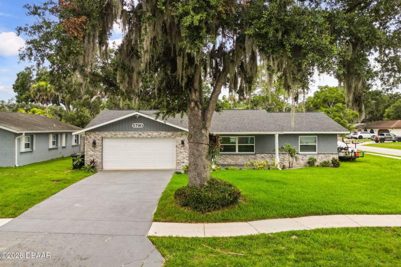 3 bedroom Single Family Residence at 5780 Devon Street, Foxboro, Port Orange — photo 3