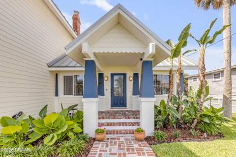 315 Due East Street, New Smyrna Beach FL - photo 6 of 72