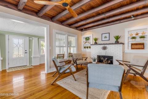 315 Due East Street, New Smyrna Beach FL - photo 9 of 72