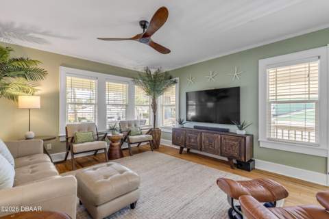 315 Due East Street, New Smyrna Beach FL - photo 13 of 72
