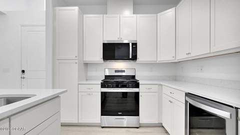 202 Summertime Place, Daytona Beach FL - photo 6 of 25