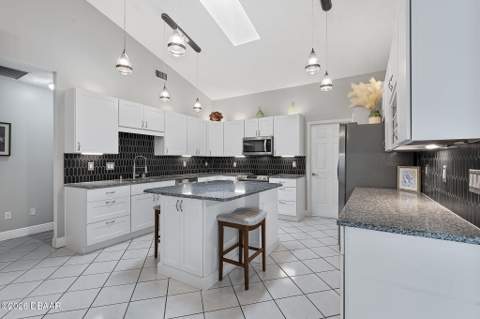 3 Echo Woods Way, Ormond Beach FL - photo 10 of 85