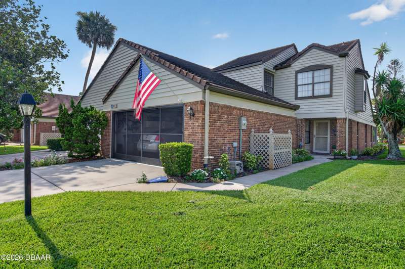 3 bedroom Single Family Residence at 228 Palm Sparrow Court, Pelican Bay, Daytona Beach — photo 2
