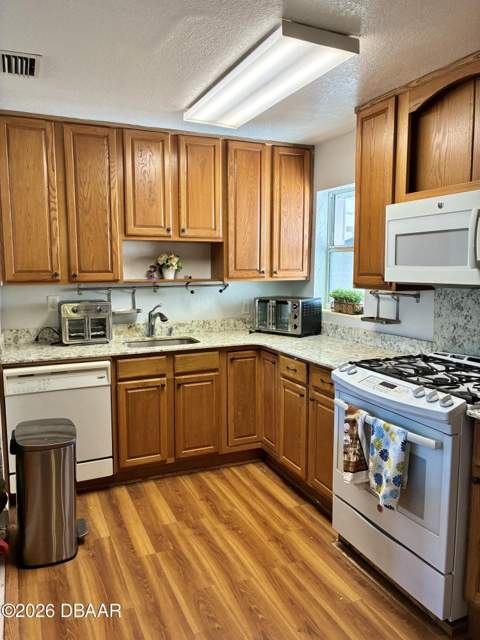 110 Lynnhurst Drive, Ormond Beach FL - photo 22 of 53