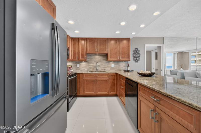 3 bedroom Condominium at 2947 S Atlantic Avenue #1706, Oceans Seven Condo, Daytona Beach Shores — photo 4