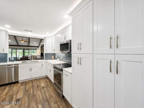 100 Sea Pines Circle, Daytona Beach FL - photo 14 of 57