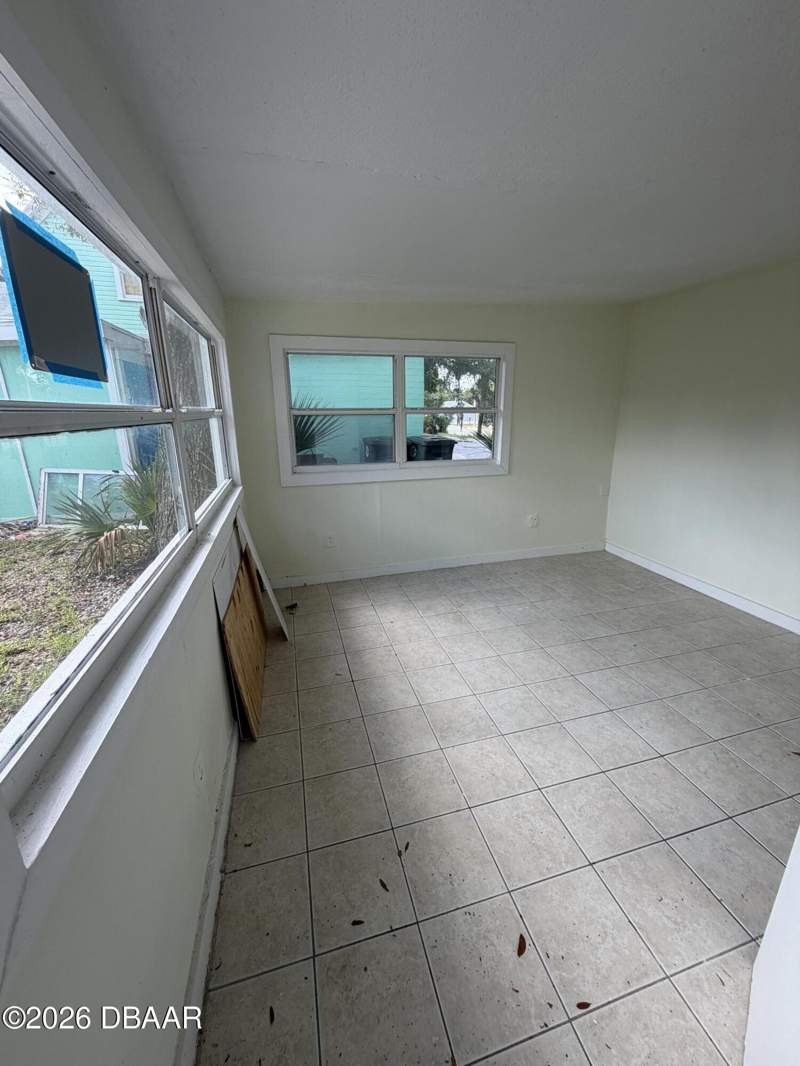 2 bedroom Single Family Residence at 320 N Peninsula Drive, Seabreeze Circle, Daytona Beach — photo 4
