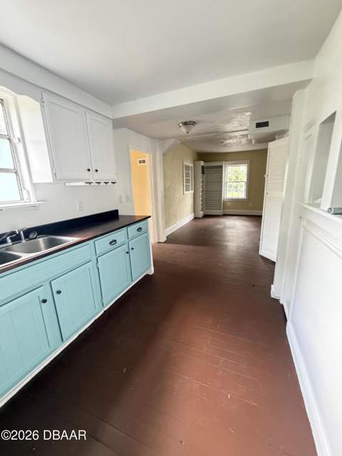 320 N Peninsula Drive, Daytona Beach FL - photo 7 of 21