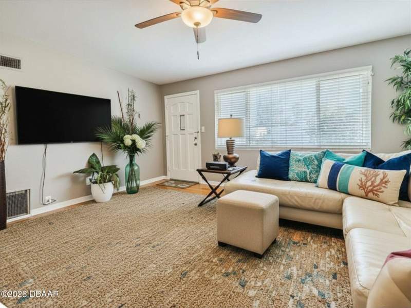 2 bedroom Single Family Residence at 3114 Esperanza Avenue, Daytona Shores, Daytona Beach Shores — photo 3