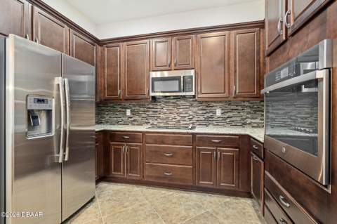 829 Pinewood Drive, Ormond Beach FL - photo 8 of 78
