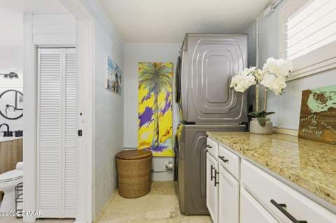 67 Seabreeze Drive, Ormond Beach FL - photo 20 of 48
