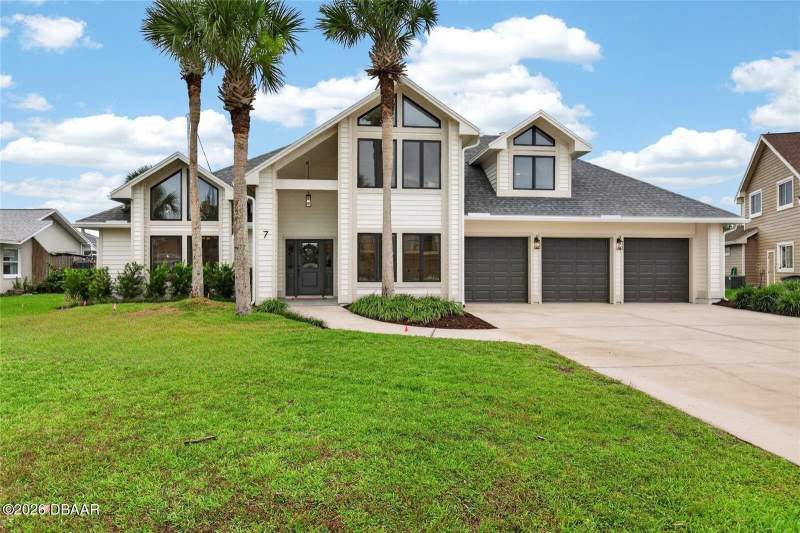 5 bedroom Single Family Residence at 7 Chinook Court, Palm Coast, Palm Coast — photo 2