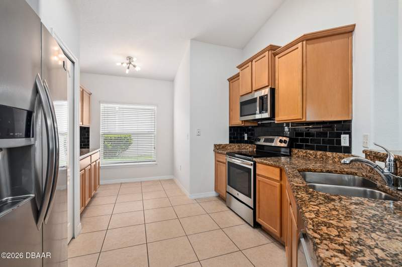 3 bedroom Single Family Residence at 5317 Peach Blossom Boulevard, Port Orange Plantation, Port Orange — photo 2