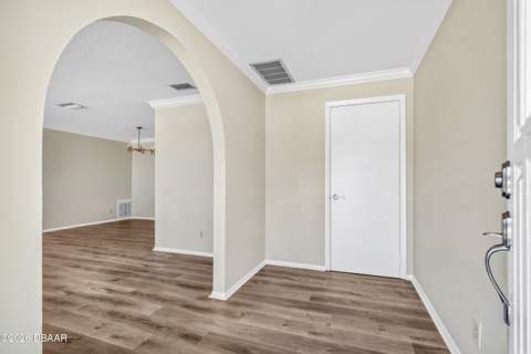854 Candlewood Circle, Ormond Beach FL - photo 9 of 43