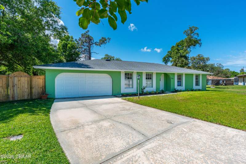 3 bedroom Single Family Residence at 854 Candlewood Circle, Woodmere, Ormond Beach — photo 2