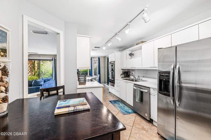 3 bedroom Single Family Residence at 2962 Sea Oats Circle, Townhomes At Oceans, Daytona Beach Shores — photo 5