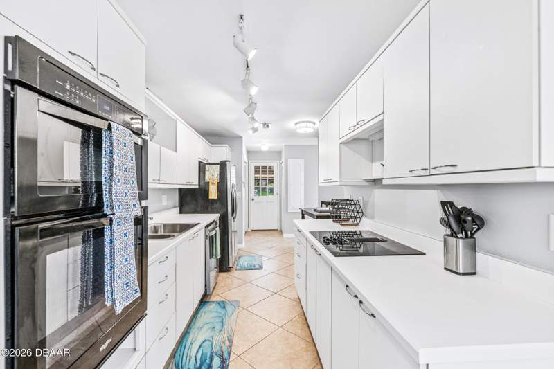 3 bedroom Single Family Residence at 2962 Sea Oats Circle, Townhomes At Oceans, Daytona Beach Shores — photo 4
