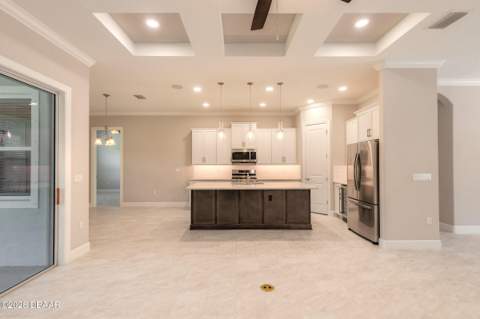 61 N Riverwalk Drive, Palm Coast FL - photo 10 of 39