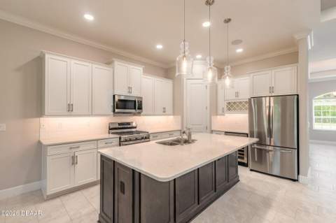 61 N Riverwalk Drive, Palm Coast FL - photo 12 of 39