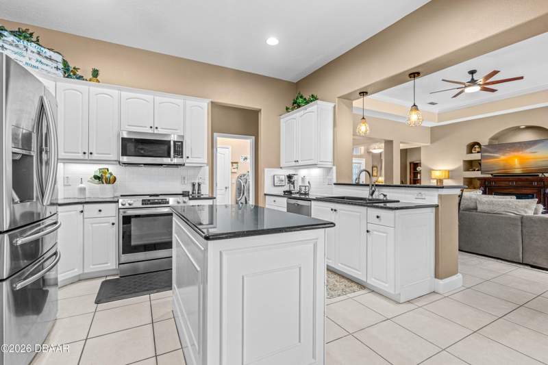 4 bedroom Single Family Residence at 3412 Rexford Circle, Halifax Plantation, Ormond Beach — photo 3