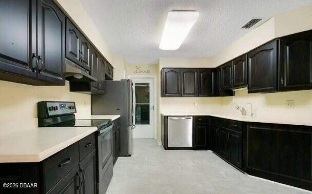 2 bedroom Single Family Residence at 176 Palm Sparrow Court, Pelican Bay, Daytona Beach — photo 4