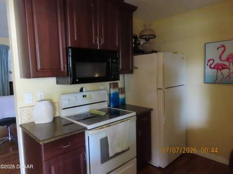 127 Edwards Street, Daytona Beach FL - photo 8 of 40