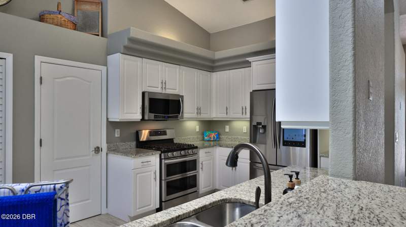 4 bedroom Single Family Residence at 29 Acclaim At Lionspaw, Lionspaw Acclaim Tr A, Daytona Beach — photo 4