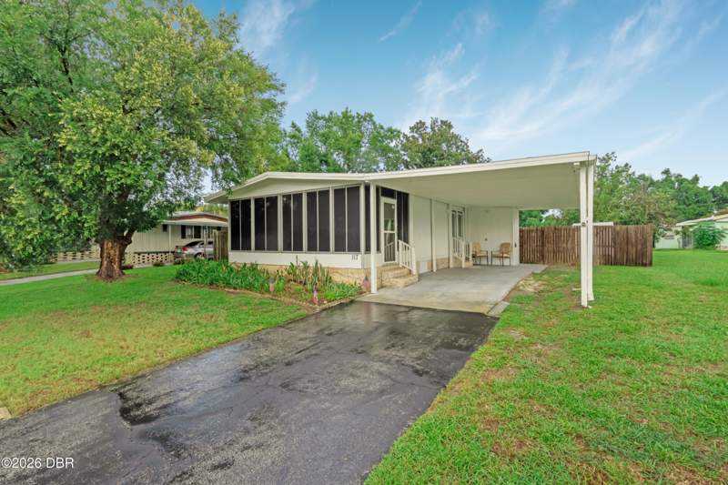 2 bedroom Mobile Home at 117 Kon Tiki Terrace, Barefoot Park, Port Orange — photo 3